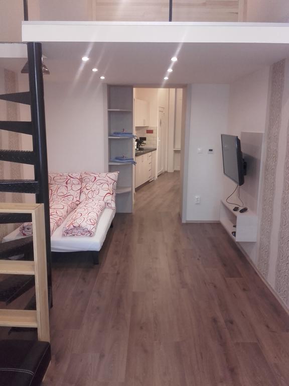 Rafi Budapest